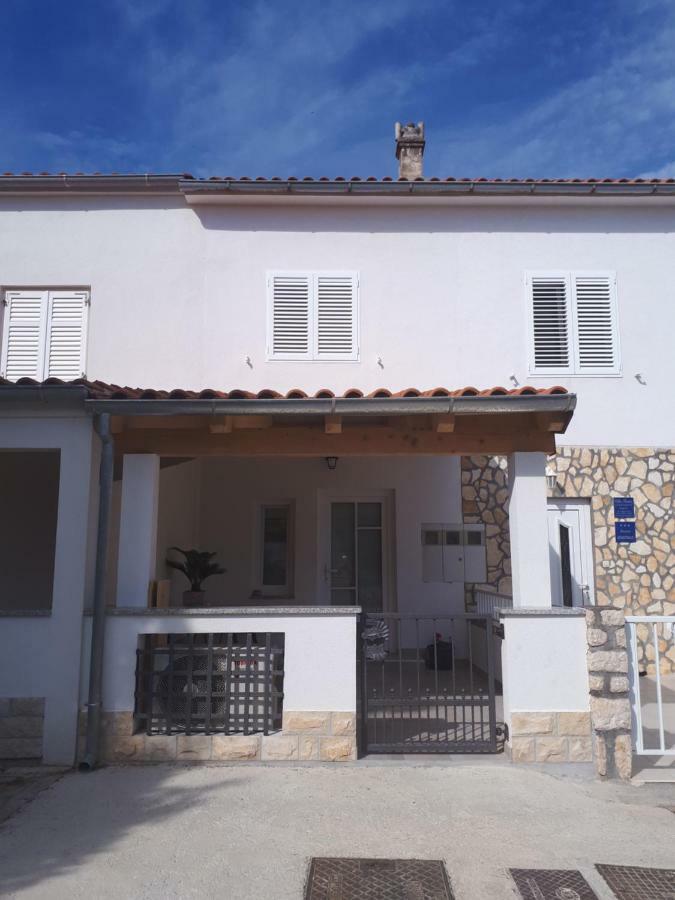 Villa Kuca Za Odmor Pende à Banjol Extérieur photo