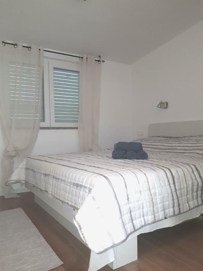 Villa Kuca Za Odmor Pende à Banjol Extérieur photo