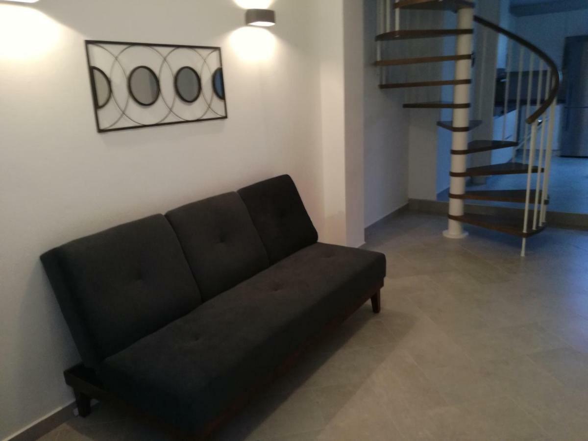 Villa Kuca Za Odmor Pende à Banjol Extérieur photo